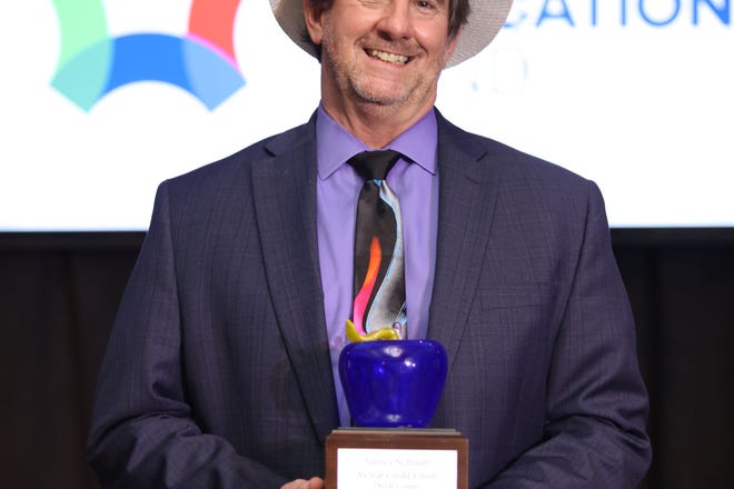 Mandarin High School's Jim Schmitt named Duval County Teacher of the Year 2021 - Pineapple Report